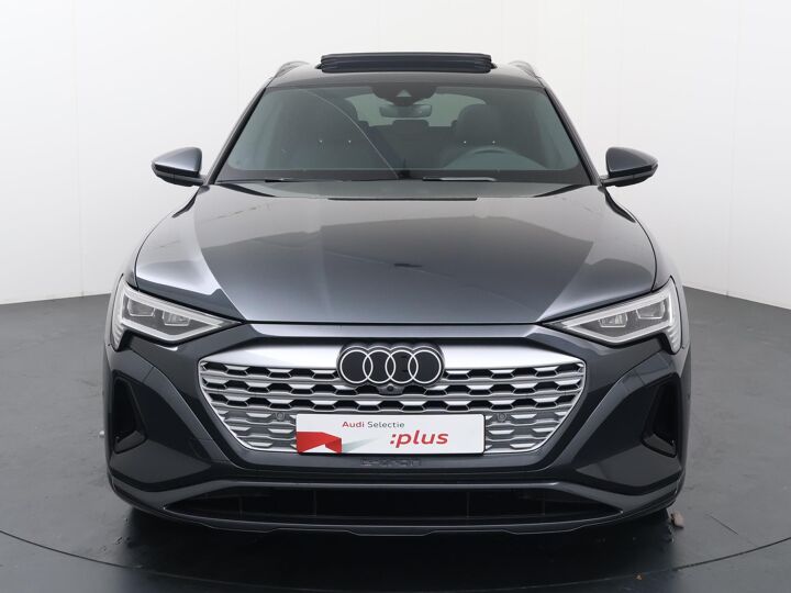 Audi Q8 e-tron Advanced edition plus 55 300kw/408pk 114Kwh ektr. aandrijving quattro | Glazen panoramadak | Uitgebreide voorverwarming + ventilatie | Elektr. voorst. geheugen bestuurder | Privacy Glass | Achteruitrijcamera | 21'' LMV