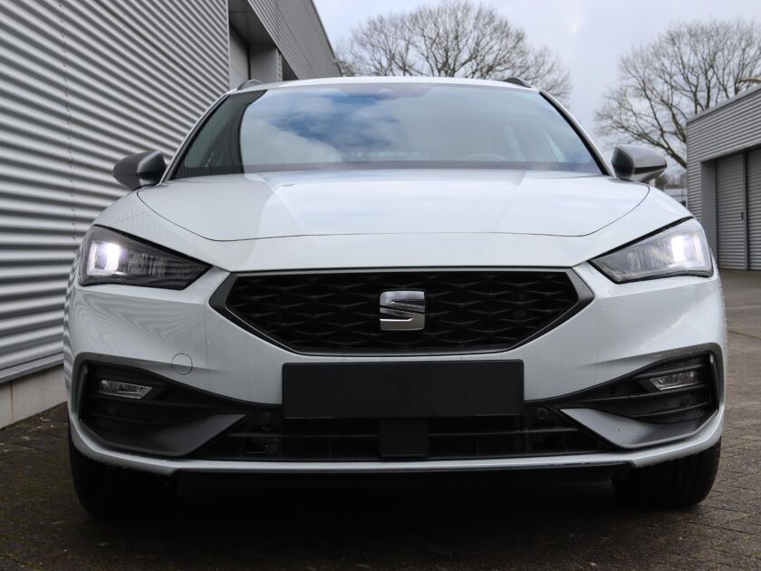 SEAT Leon Sportstourer FR PHEV First Edition 1.5 TSI eHybrid 150kW / 204p k Stationwagen 6 versn. DSG