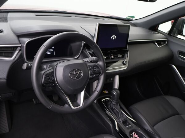 Toyota Corolla Cross 2.0 High Power Hybrid First Edition | Trekhaak | Navigatiesysteem | Lichtmetalen velgen 18"|