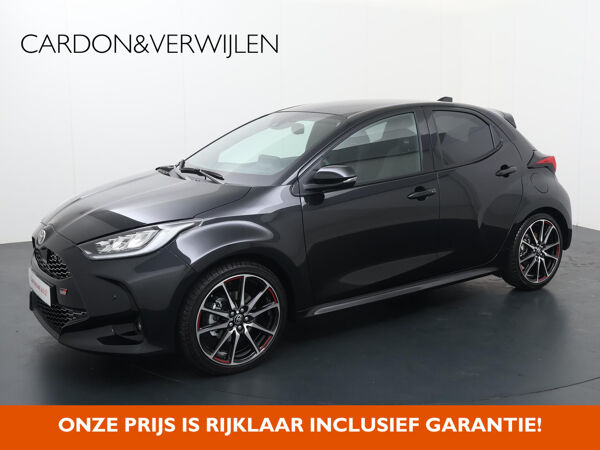 Toyota Yaris 1.5 Hybrid GR Sport Panorama dak | achteruitrijcamera | head-up display | Navigatie | Keyles entry | Alcantara bekleding | Line- en Sideassist | PDC voor en achter