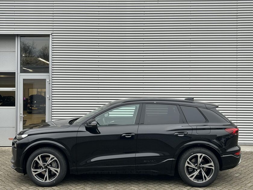 Audi Q6 e-tron Launch Edition e-tron (185kW/252pk) 83 kW Leer | 360 Camera | Stuurwielverwarming | Memory Seats | Stoelverwarming voor + achter