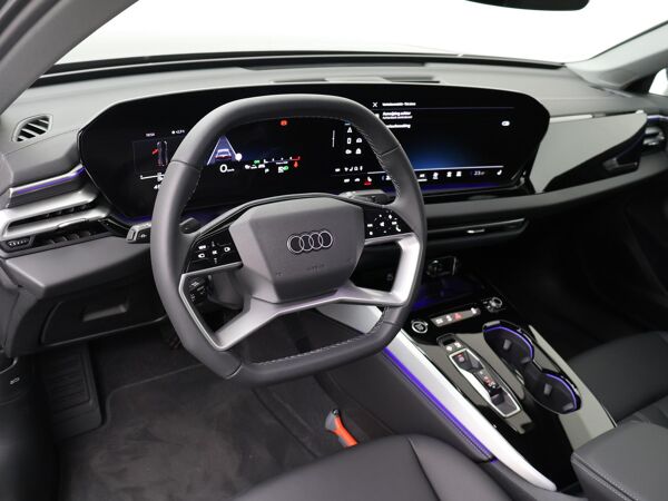 Audi A5 Limousine 2.0 TFSI Advanced Edition Elektrisch verstelbare voorstoelen | Adaptive Cruise Controle | Lederen bekleding | Ambiente Lichtpakket Plus | Akoestische zijramen | Handmatige zonnegordijnen achter | Afgevlakt stuurwiel |