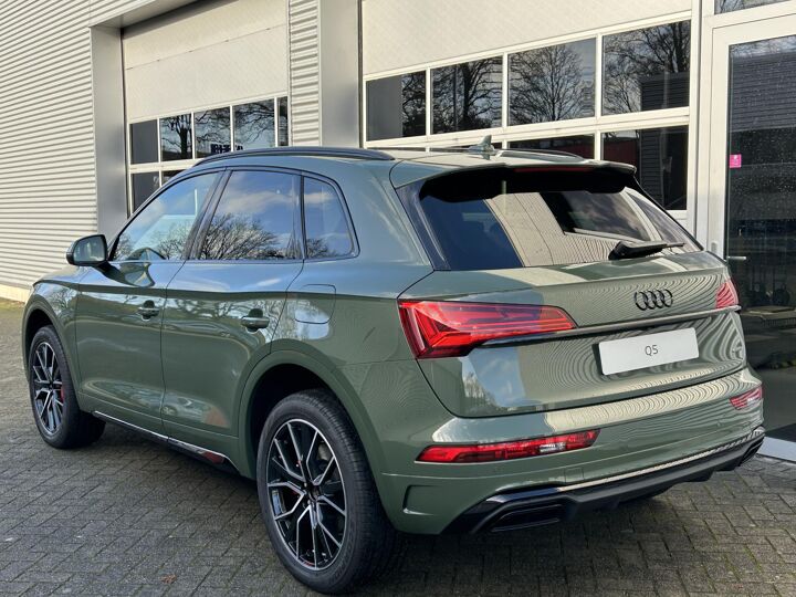 Audi Q5 S edition Competition 50 TFSI e 220 kW / 299 pk SU V 7 versn. S-tronic quattro