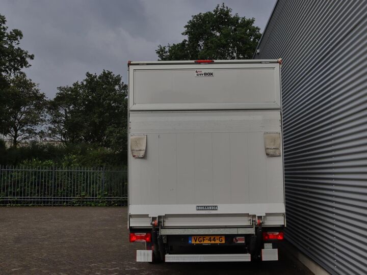 Volkswagen Bedrijfswagens Crafter 35 2.0 TDI L3 Trendline | Automaat | 177 PK | Citybox Meubelbak + Laadlift 750kg + Zijdeur rechts | Airconditioning | Cruise control | Radio + Bleutooth | Comfortstoel bestuurder + Bijrijdersstoel | Achteruitrijcamera | BPM Vrij