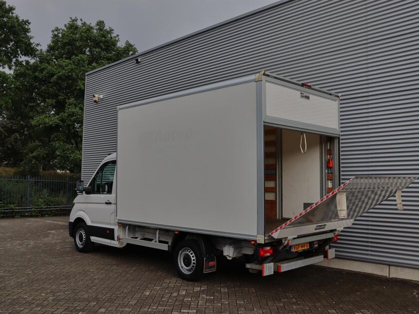 Volkswagen Bedrijfswagens Crafter 35 2.0 TDI L3 Trendline | Automaat | 177 PK | Citybox Meubelbak + Laadlift 750kg + Zijdeur rechts | Airconditioning | Cruise control | Radio + Bleutooth | Comfortstoel bestuurder + Bijrijdersstoel | Achteruitrijcamera | BPM Vrij