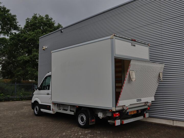 Volkswagen Bedrijfswagens Crafter 35 2.0 TDI L3 Trendline | Automaat | 177 PK | Citybox Meubelbak + Laadlift 750kg + Zijdeur rechts | Airconditioning | Cruise control | Radio + Bleutooth | Comfortstoel bestuurder + Bijrijdersstoel | Achteruitrijcamera | BPM Vrij