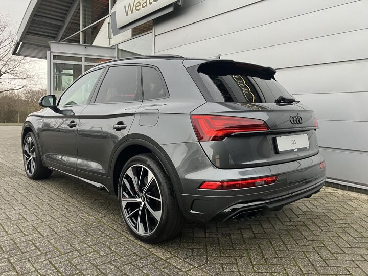 Audi Q5 S edition Competition 50 TFSI e 220 kW / 299 pk SU V 7 versn. S-tronic quattro