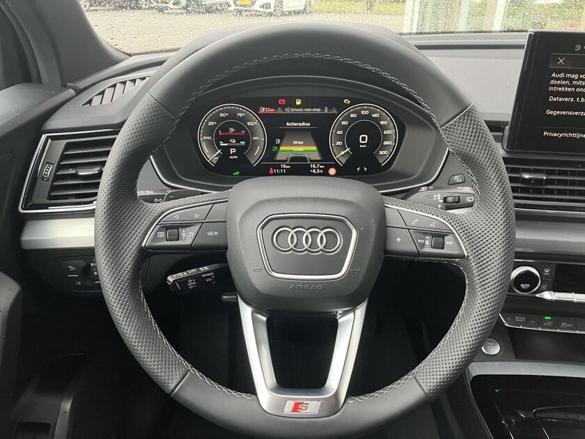 Audi Q5 S edition Competition 50 TFSI e 220 kW / 299 pk SU V 7 versn. S-tronic quattro