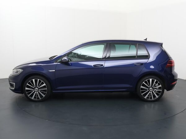 Volkswagen e-Golf e-Golf | 136 PK | Automaat | Navigatie | Cruisecontrol | Stoelverwarming |