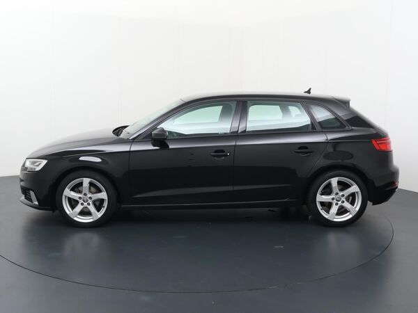 Audi A3 Sportback 1.0 TFSI Sport Lease Edition 17"LM velgen | Navigatiesysteem | Sportstoelen |Led-verlichting | PDC achter |