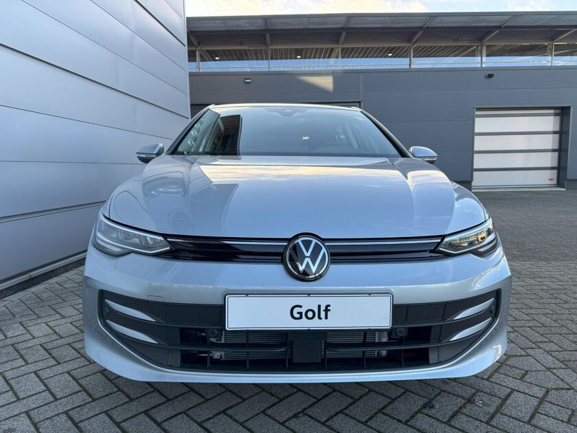 Volkswagen Golf 8 Life Edition 1.5 eHybrid 150 kW / 204 pk Hatchback 6 versn. DSG