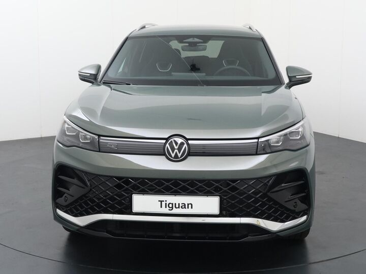 Volkswagen Tiguan R-Line Business 1.5 eHybrid 150 kW / 204 pk SUV 6  versn. DSG | Trekhaak wegklapbare kogel | Comfort pakket | Assistance pakket |