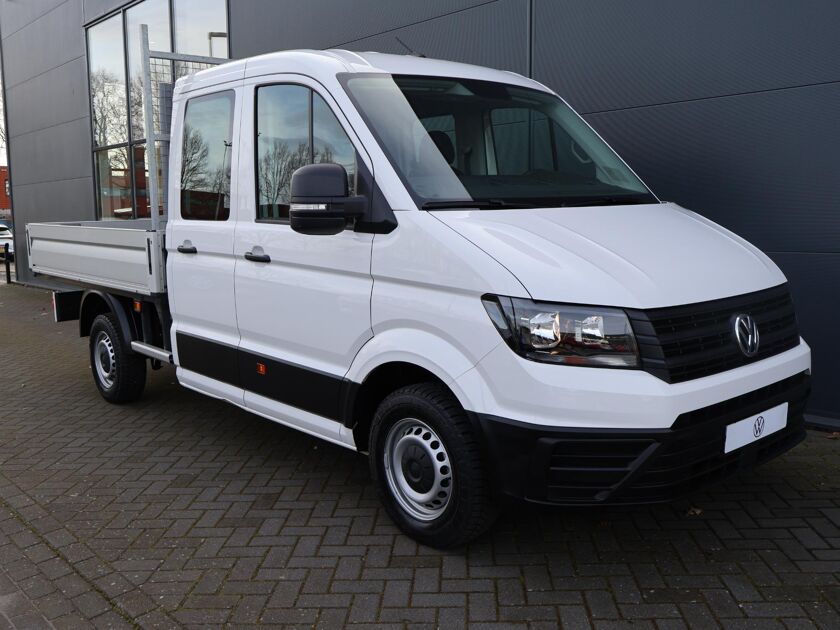 Volkswagen Bedrijfswagens Crafter 35 2.0 TDI L3 DC Trendline | 140 PK | Automaat | Pick-Up | 7-Persoons | Comfortstoel Plus + Bijrijdersbank Airco | Cruise Control | Navigatie BT Apple Carplay / Android Auto DAB+ | Open Laadbak | Trekhaak | BPM Vrij