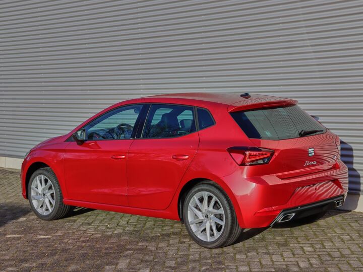 SEAT Ibiza FR Business Connect 1.0 70 kW / 95 pk EcoTSI Hatch back 5 deurs 5 versn. Hand | Achteruitrijcamera | Adaptive cruise control | Stoelverwarming |