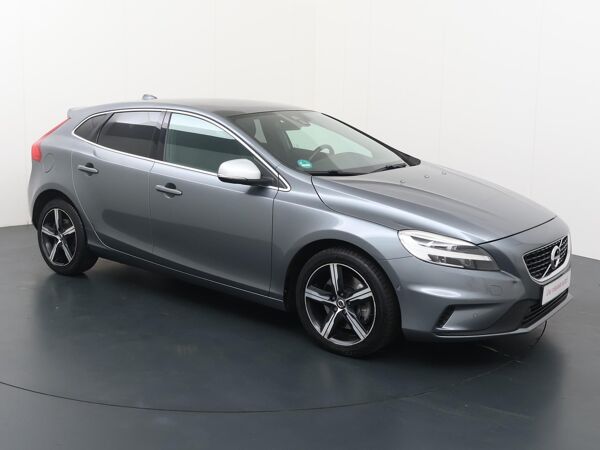 Volvo V40 1.5 T3 Polar+ Sport | 152 PK | Automaat | Panoramadak | Navigatiesysteem |