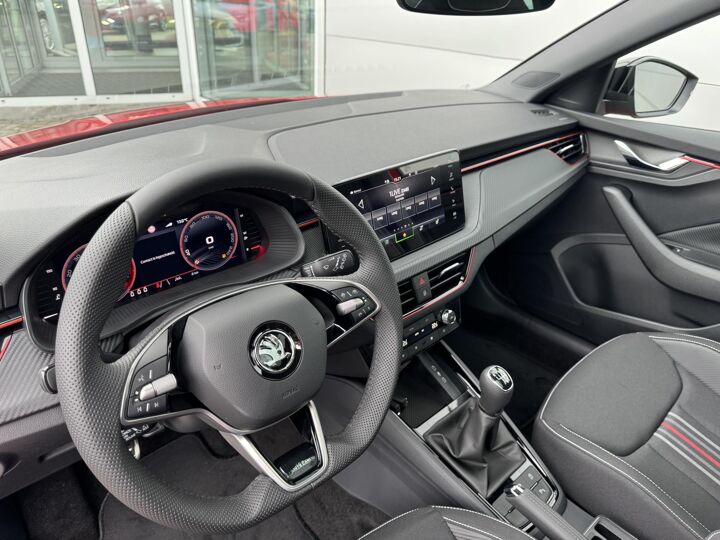 Škoda Scala Monte Carlo 1.0 TSI 115 pk TSI Panoramadak | Navigatie | Camera | Apple Carplay/Android Auto | Lichtmetalen velgen 18" | Climate conrol |