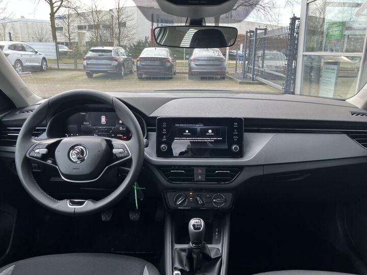 Škoda Kamiq Essence 1.0 TSI 115 pk 6 versn. | Apple Carplay/Android Auto | Parkeersensoren | Cruise Control