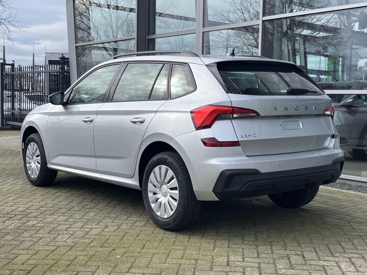 Škoda Kamiq Essence 1.0 TSI 115 pk 6 versn. | Apple Carplay/Android Auto | Parkeersensoren | Cruise Control