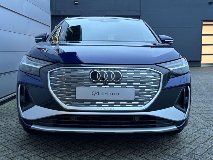 Audi Q4 Sportback e-tron S Edition Q4 e-tron Sportback (A1)  e-tron 45 210k Audi Q4 Sportback e-tron S Edition Q4 e-tron Sportback (A1)  e-tron 45 210k 45 quattro | Trekhaak | Privacy Glas | Klimaatregeling pakket |