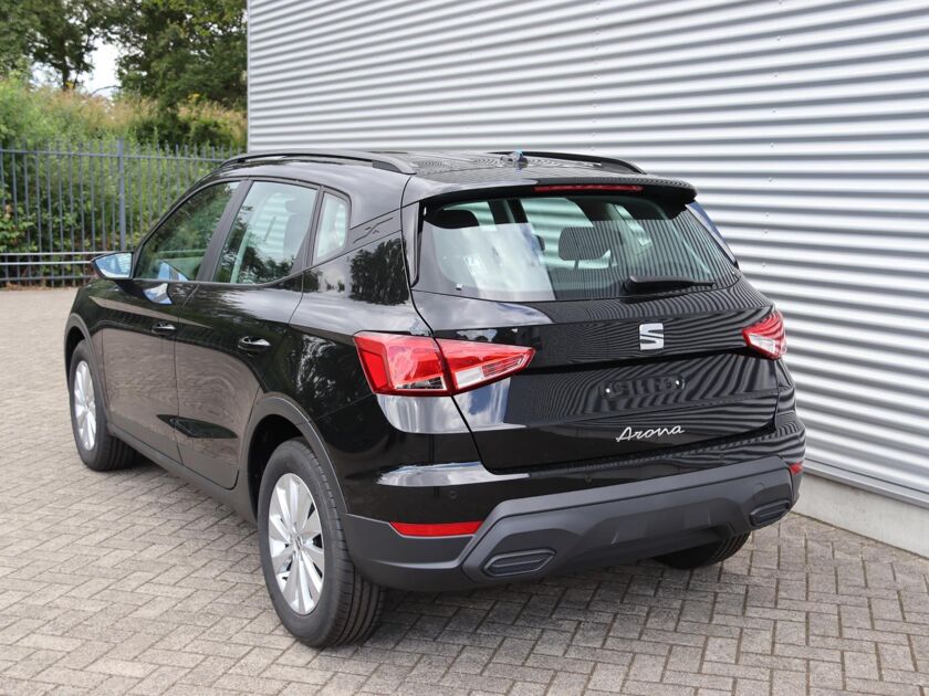 SEAT Arona Reference 1.0 70 kW / 95 pk EcoTSI SUV 5 versn. Ha nd