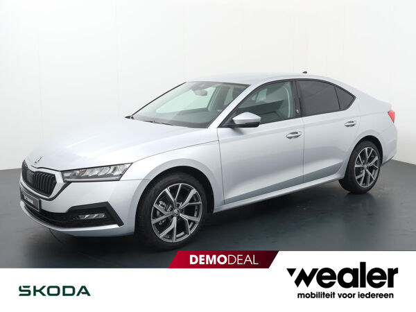 Škoda Octavia Škoda Octavia Wealer Tour Edition 1.0 TSI e-TEC 11 Automaat | Navigatie | Apple Carplay/Android Auto | lichtmetalen velgen 18" | Parkeersensoren |