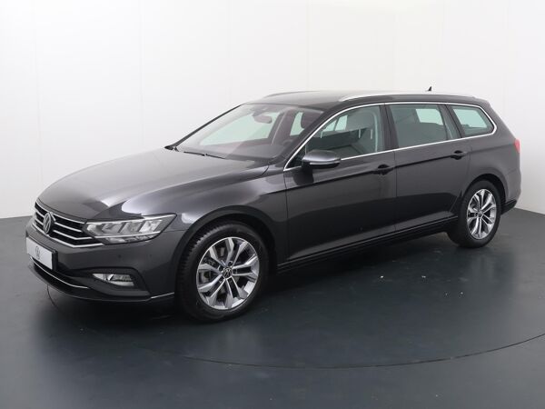 Volkswagen Passat Variant 1.5 TSI Business | 150 PK | Automaat | Elektrische kofferklep | Navigatie | Stoelverwarming