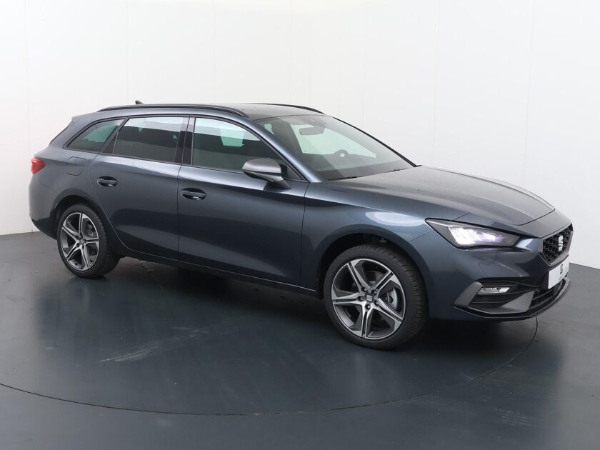 SEAT Leon Sportstourer FR PHEV First Edition 1.5 TSI eHybrid 150kW / 204p k 6 versn. DSG