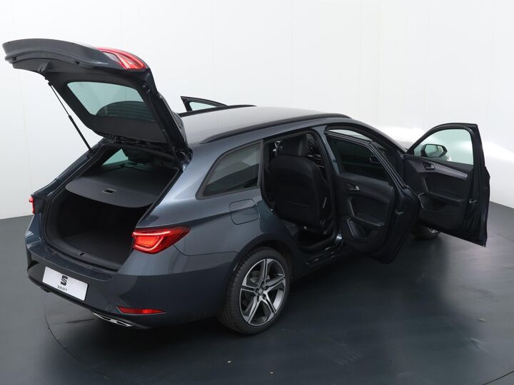 SEAT Leon Sportstourer FR PHEV First Edition 1.5 TSI eHybrid 150kW / 204p k 6 versn. DSG