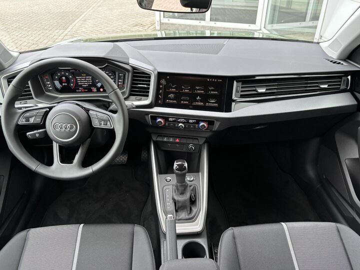 Audi A1 Sportback Advanced edition 25 TFSI 70 kW / 95 pk Sportback 7 versn. S-tronic