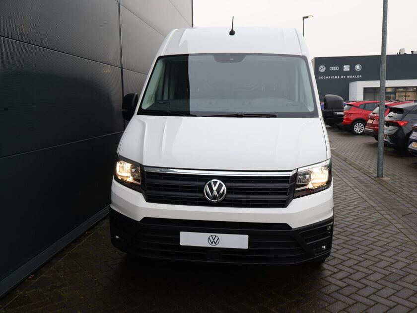 Volkswagen Bedrijfswagens Crafter 30 2.0 TDI L3H3 Comfortline Executive + | 102 PK | Comfortstoel + Armleuningen | Bijrijdersbank + Opbergvak | Airco | Cruise Control | Alarm | Navigatie BT DAB+ Apple Carplay/Android Auto | Verwarmbare Voorruit | Parkeersensoren Voor + Achter | Laadruimte Betimmering