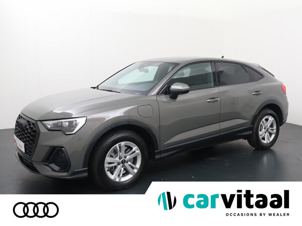 Audi Q3 Sportback 45 TFSI e Edition | 245 PK | Trekhaak | El. achterklep | Parkeersensoren voor en achter |