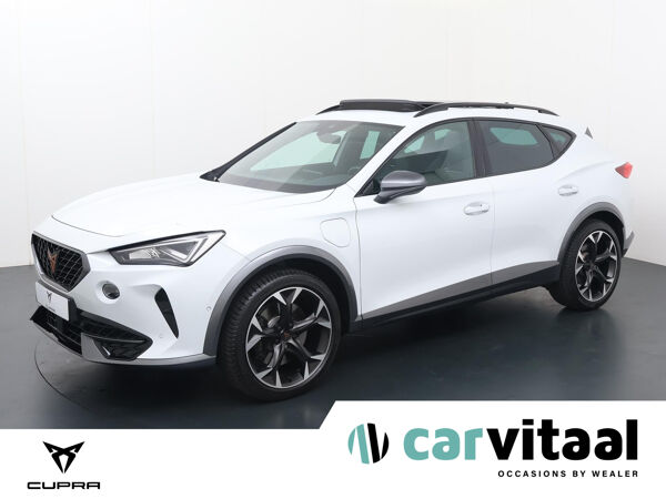 CUPRA Formentor 1.4 e-Hybrid VZ | 245 PK | Panoramadak | Lichtmetalen velgen 19 "| Navigatiesysteem |