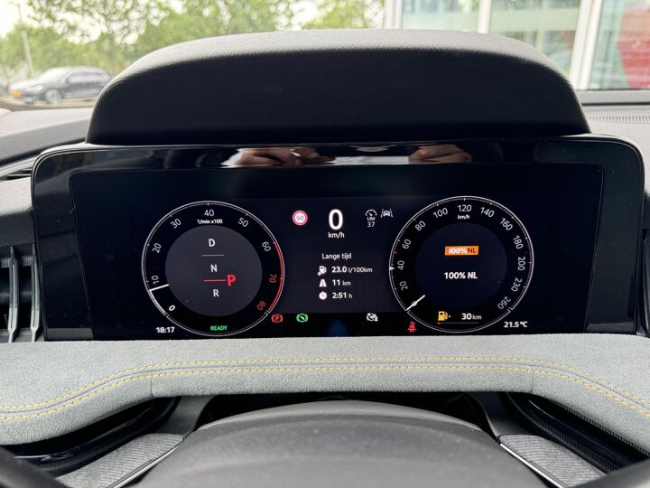 Škoda Superb First Edition 1.5 TSI m-HEV 150 pk DSG | Automaat | Elektrische achterklep | Navigatie | Adaptieve cruise control | 18'' Lichtmetalen velgen | Camera |