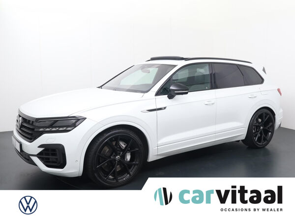 Volkswagen Touareg 3.0 TSi 4MOTION R | 462 PK | Trekhaak | Luchtvering | Lederen bekleding Puglia | Panoramadak |