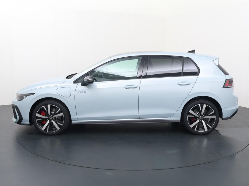 Volkswagen Golf 8 GTE 1.5 eHybrid 200 kW / 272 pk Hatchback 6 versn. DSG | Black Style | Panoramadak |