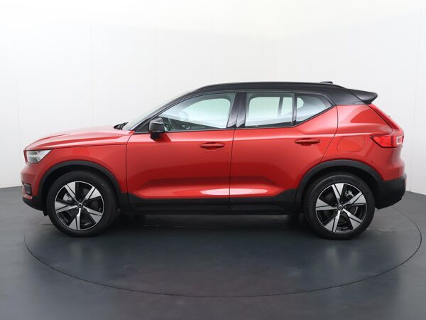 Volvo XC40 Recharge P8 AWD R-Design | 408 PK | Automaat | App-Connect | 360 graden Camera | Elektrische stoelen |