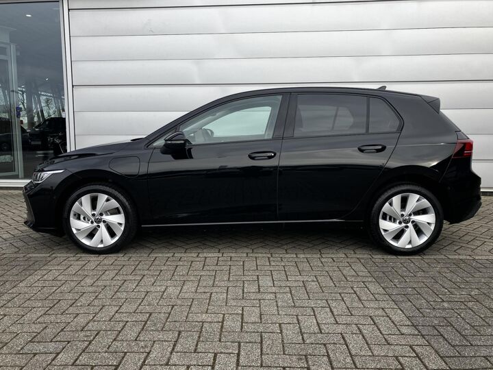 Volkswagen Golf 8 Life Edition 1.5 eHybrid 150 kW / 204 pk Hatchback 6 versn. DSG | Multimedia pakket |