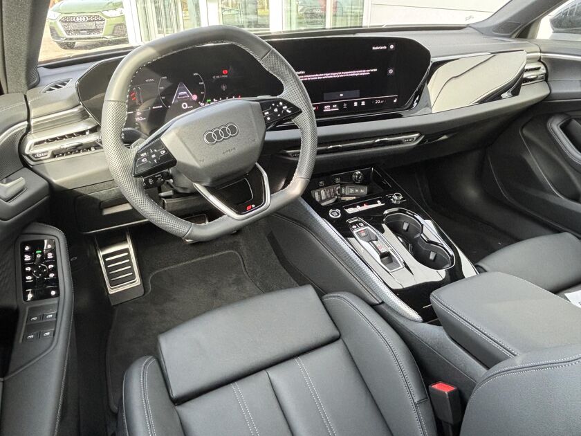 Audi A5 Avant First Ed. 40 TFSI 150 kW / 204 pk Avant 7 versn. S Sline|leer|Privacy