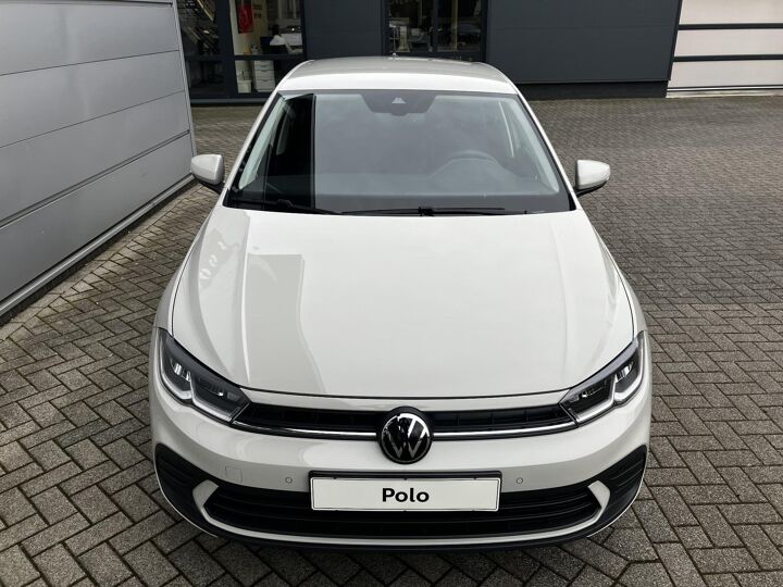 Volkswagen Polo Life Edition 1.0 70 kW / 95 pk TSI Hatchback 5 ver sn. Hand | Parkeersensoren voor & achter |