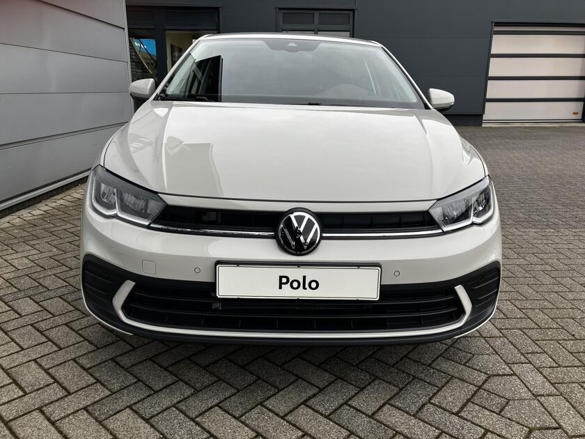 Volkswagen Polo Life Edition 1.0 70 kW / 95 pk TSI Hatchback 5 ver sn. Hand | Parkeersensoren voor & achter |