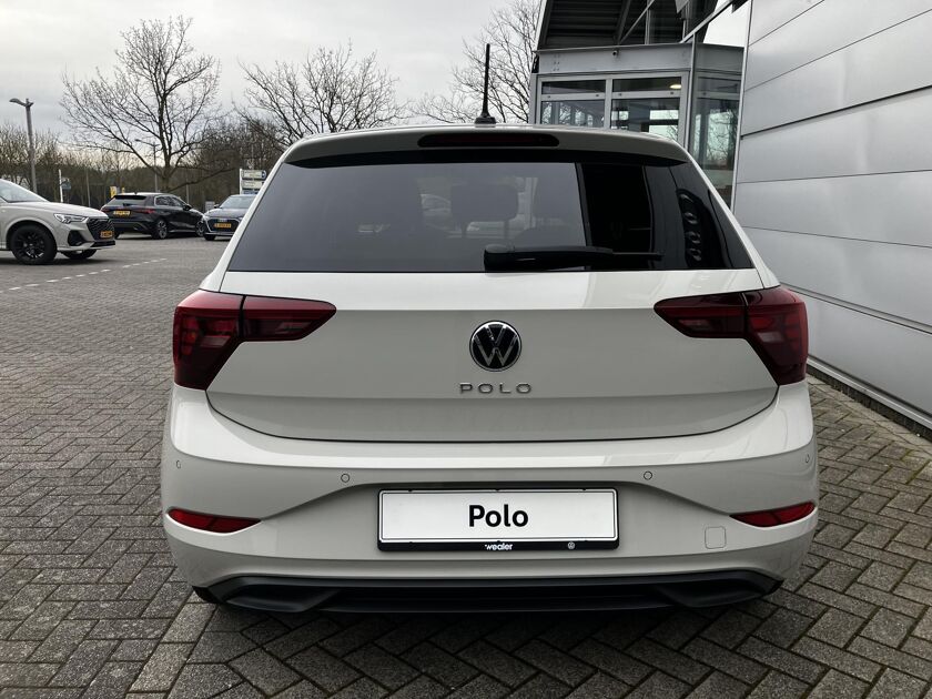 Volkswagen Polo Life Edition 1.0 70 kW / 95 pk TSI Hatchback 5 ver sn. Hand | Parkeersensoren voor & achter |