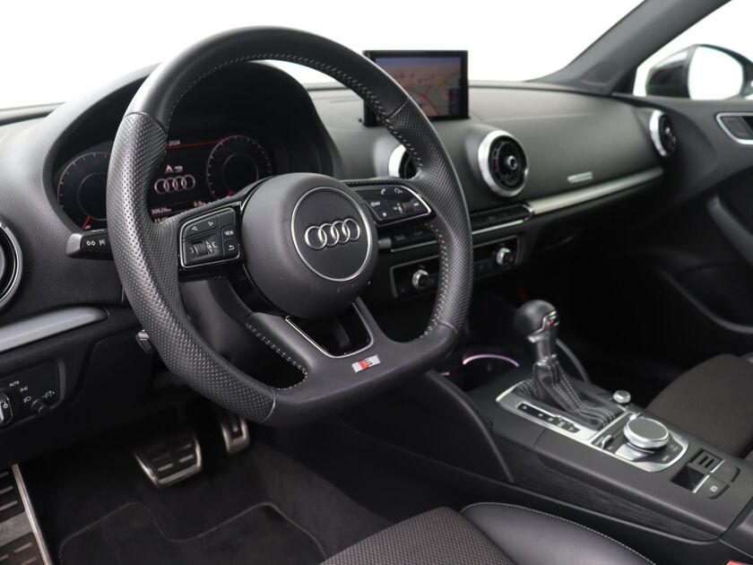 Audi A3 Limousine 35 TFSI CoD Advance Sport | 150 PK | Automaat | S-Line exterieur en interieur  | Virtual Cockpit | Lichtmetalen velgen 18"|