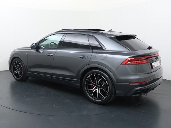 Audi Q8 60 TFSI e quattro Pro Line S Competition | 462 PK | Luchtvering | Panoramadak | Lichtmetalen velgen 22 "| Head-up display |