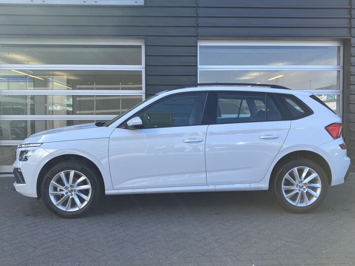 Škoda Kamiq Selection 1.0 TSI 115 PK SUV 6 versn. Hand | 17" lichtmetalen velgen | Apple Carplay/Android Auto | Parkeersensoren | Climatronic |