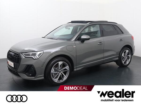 Audi Q3 S Edition 45 TFSI e 180 kW / 245 pk | Adaptieve Cruise Control | Leer mono pur bekleding | Optiekpakket Zwart Plus | Privacy Glass | 19" Lichtmetalen velgen