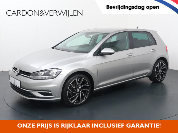 Volkswagen Golf 1.0 TSI Comfortline Business | 110 PK | Adaptive Cruisecontrol | Stoelverwarming | Apple CarPlay/ Android auto