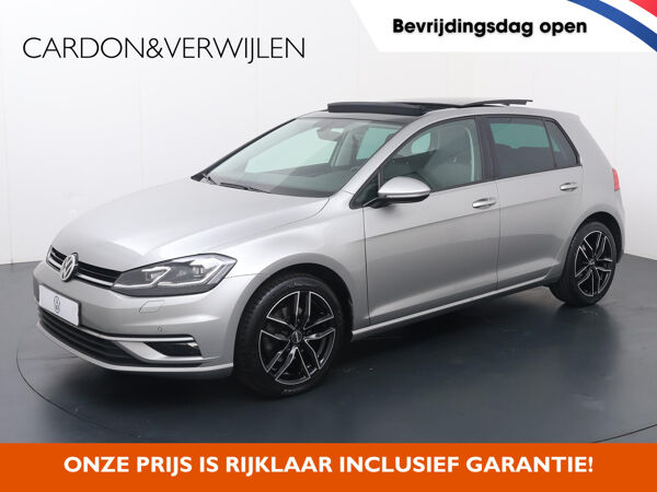 Volkswagen Golf 1.5 TSI Highline Business R | 150 PK | Automaat | Trekhaak afneembaar | Elektrisch Panorama dak