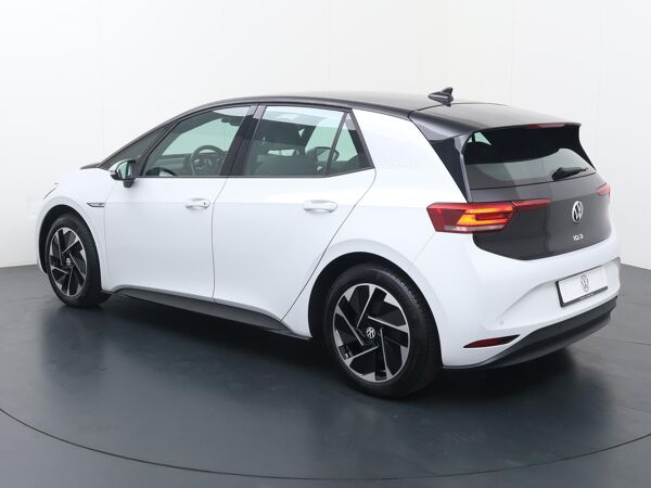 Volkswagen ID.3 First 58 kWh | 204 PK | Voorstoelen verwarmd | Led verlichting | Navigatiesysteem |