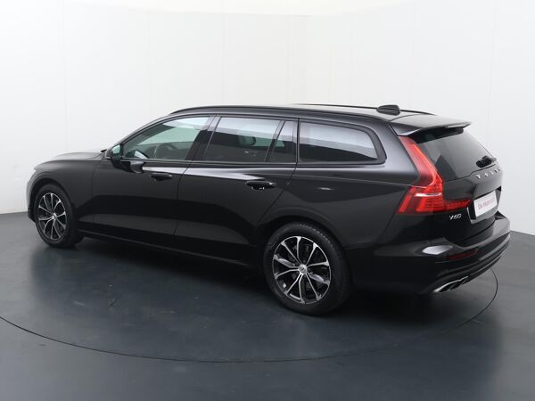 Volvo V60 2.0 B3 Business Pro | 163 PK | Automaat | Navigatiesysteem | Achteruitrijcamera | LED verlichting | Apple Carplay/Android Auto |