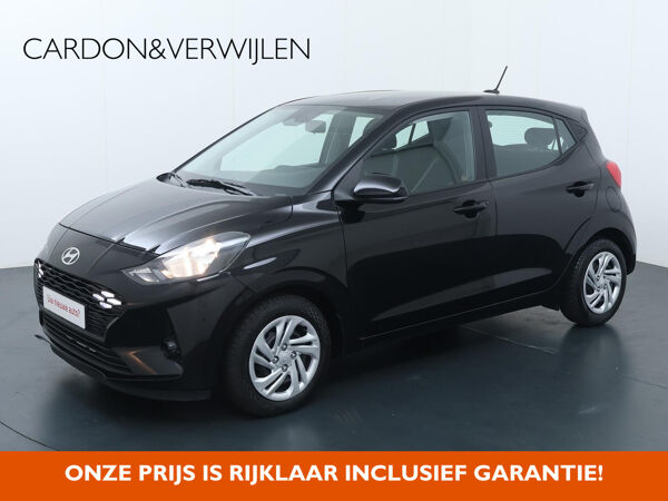Hyundai i10 1.0 Comfort | Apple Carplay - Android Auto | Dab+ | Digitale cockpit | Start/Stop systeem | Airco | Bluetooth | Multifunctioneel stuurwiel | Laneassist | Verkeersbordherkenning | Cruise control | spraakbediening | Automatische verlichting | 5-deurs | Spiegels inklapbaar |